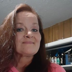 Meet your Posher, Falecia